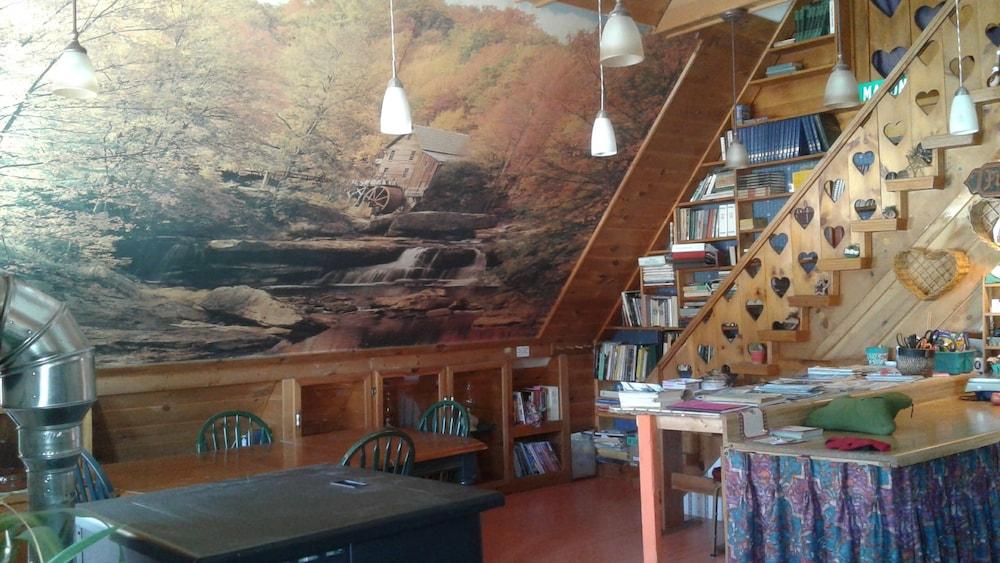 No View Farm Inn & Bakery Interior Detail