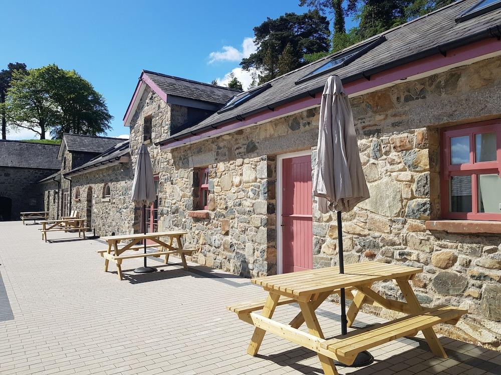 Cobbles Cottage - 2 Bedroom Stone Built Cottage