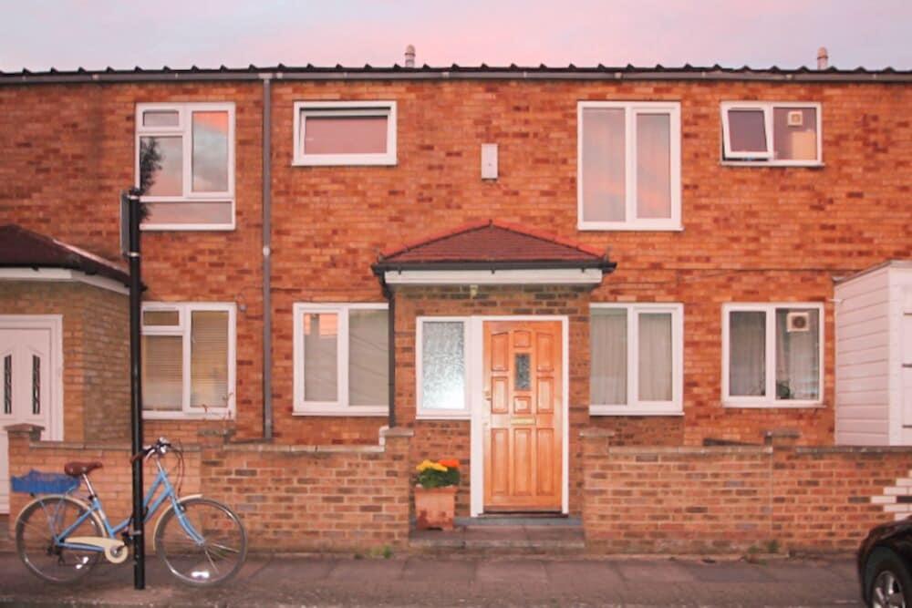 Dunston Exterior