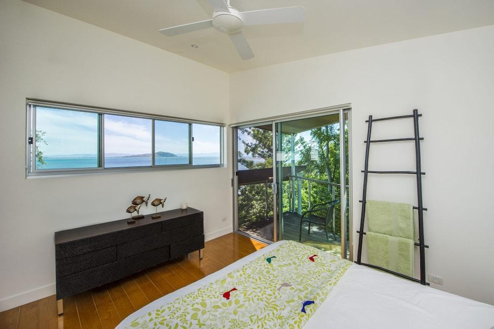 Headland Hideaway Room