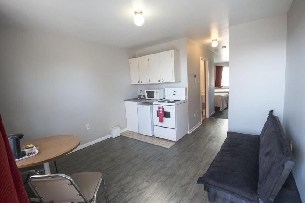 Bluenose Inn and Suites Others