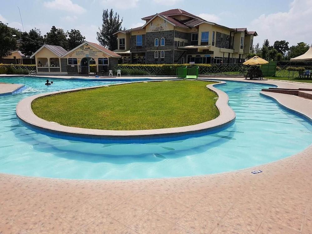 Lanet Matfam Resort Outdoor Pool
