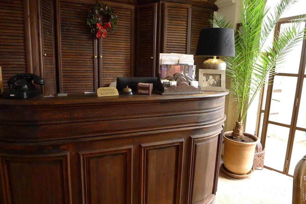 رياض بالاسيو دي لاس إسبيكياس منطقة الاستقبال