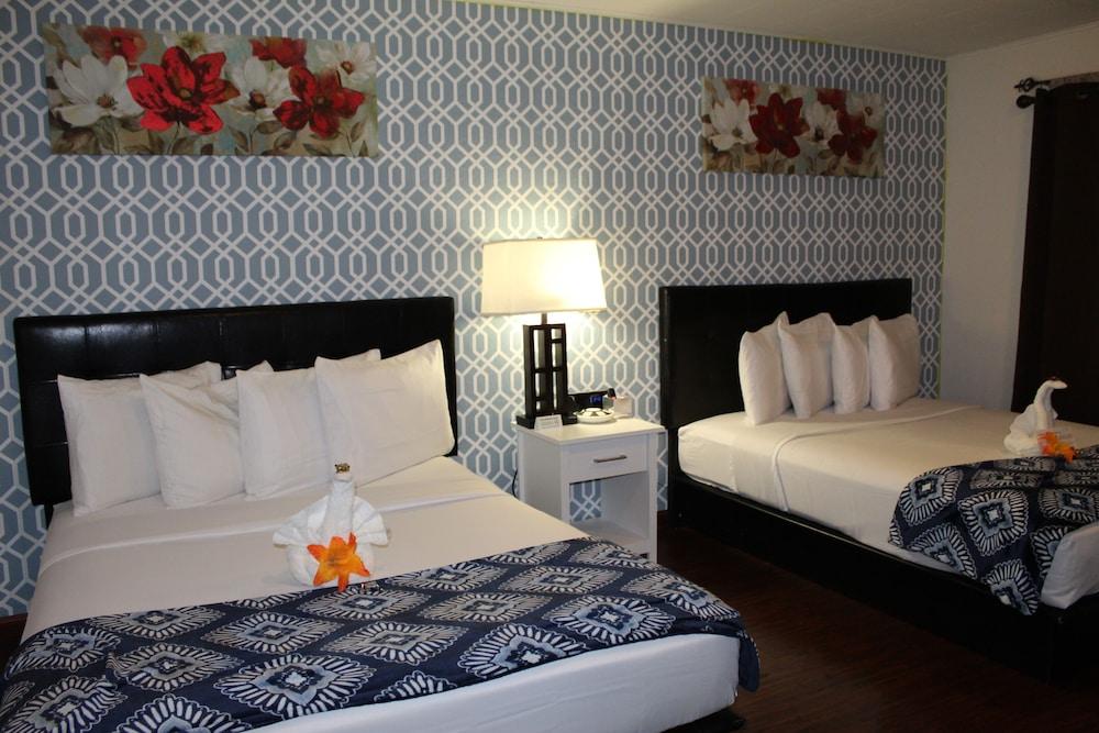 Arrowhead Motel Room