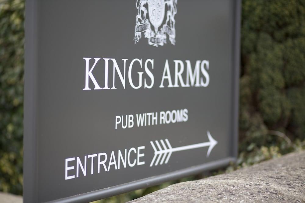 The Kings Arms Exterior detail