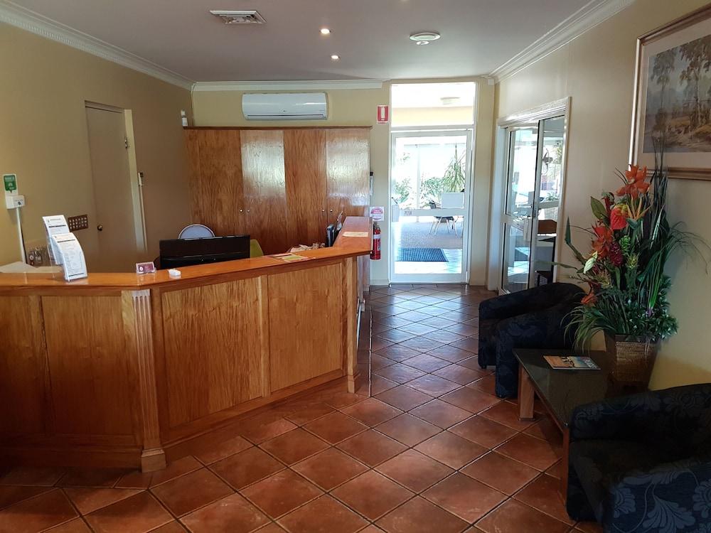 Emerald Explorers Inn Reception