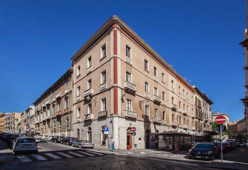 Manì Rooms Aerial View