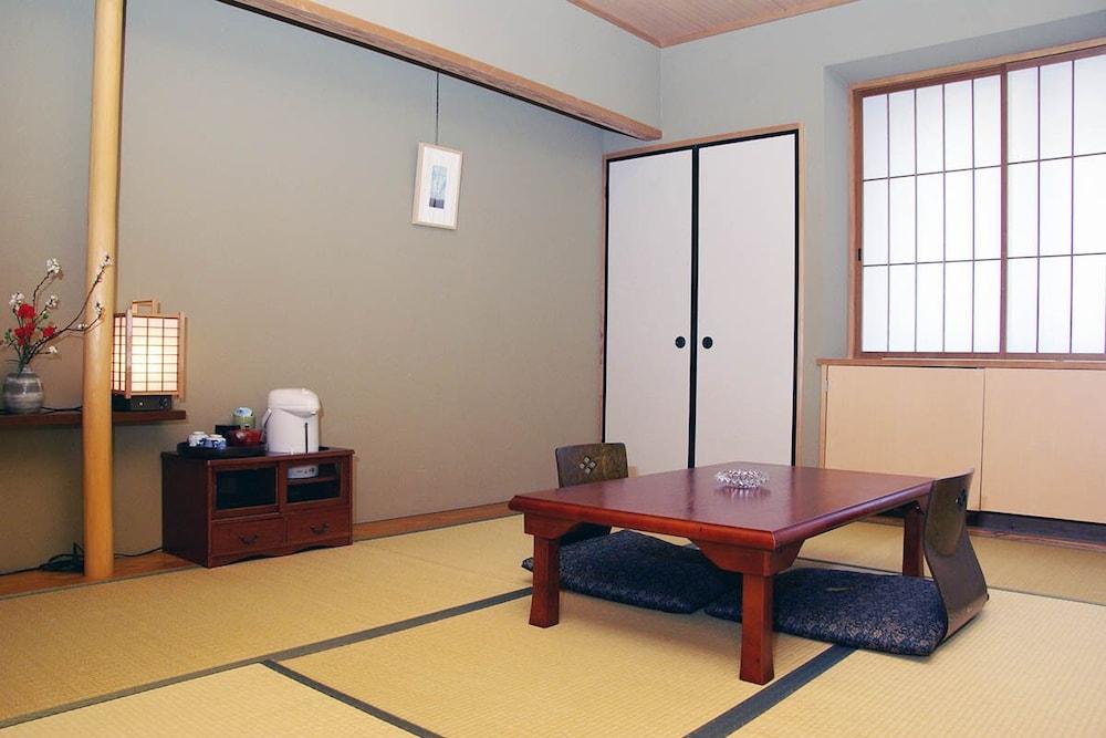 Chourakuji Syukubou Yugyoan Room
