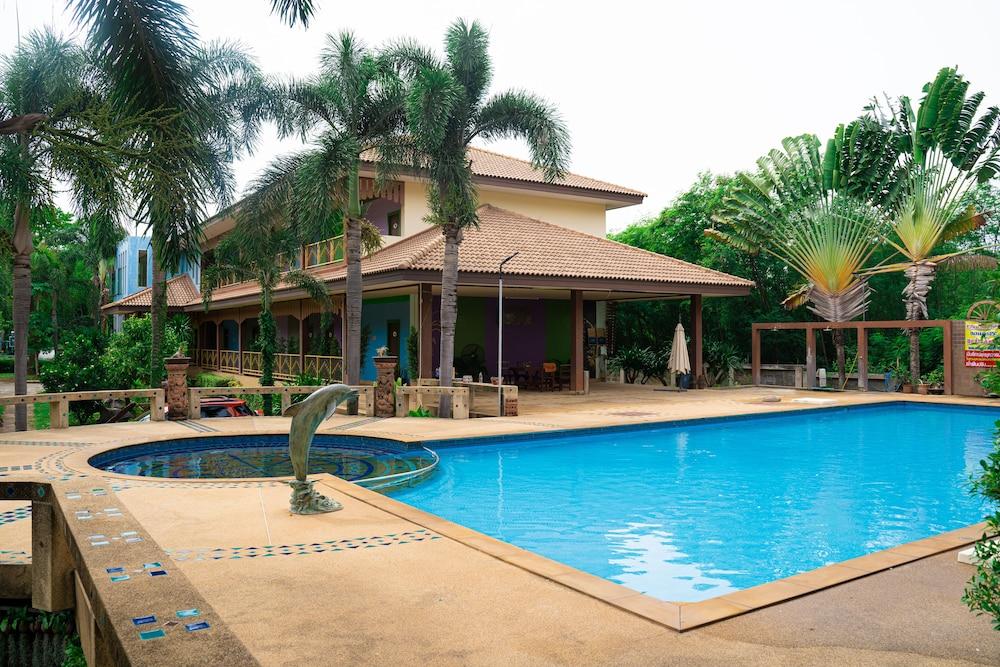 Muak Lek Forest Resort Waterslide