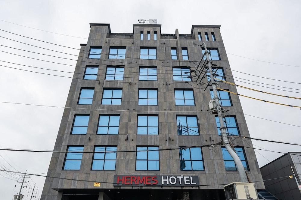 Hermes Hotel Yongin Exterior