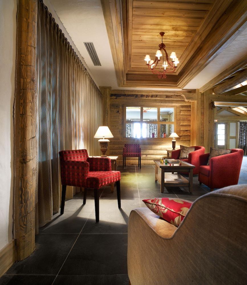 CGH Résidences & Spas Les Granges du Soleil Lobby Sitting Area