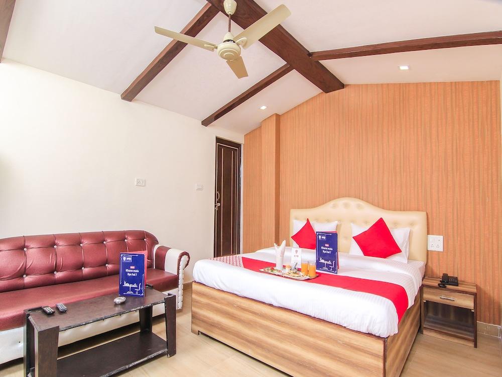 OYO 12244 Hotel JK Palace