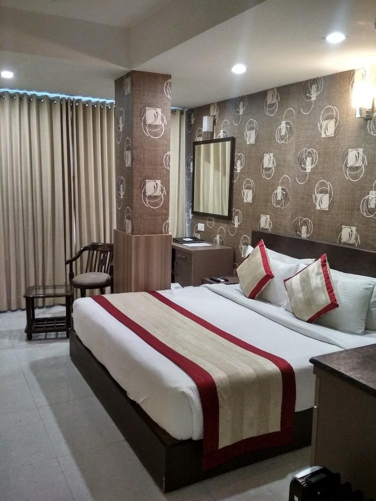 Gold Stone Comfort Dehradun