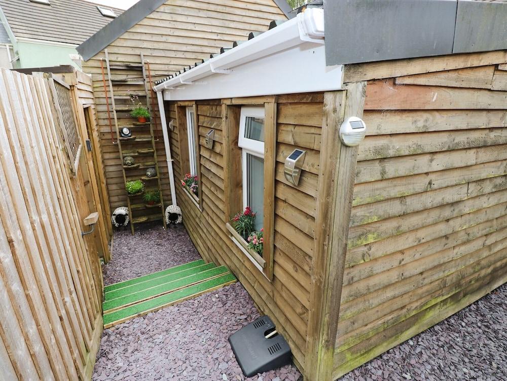 Sied yr Ardd Exterior