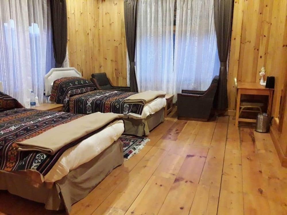 Phuntsho Chholing Lodge Room