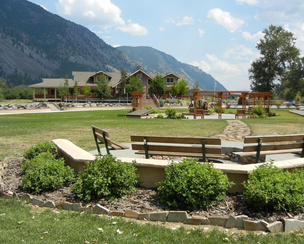 Rocky Point Ranch Property Grounds