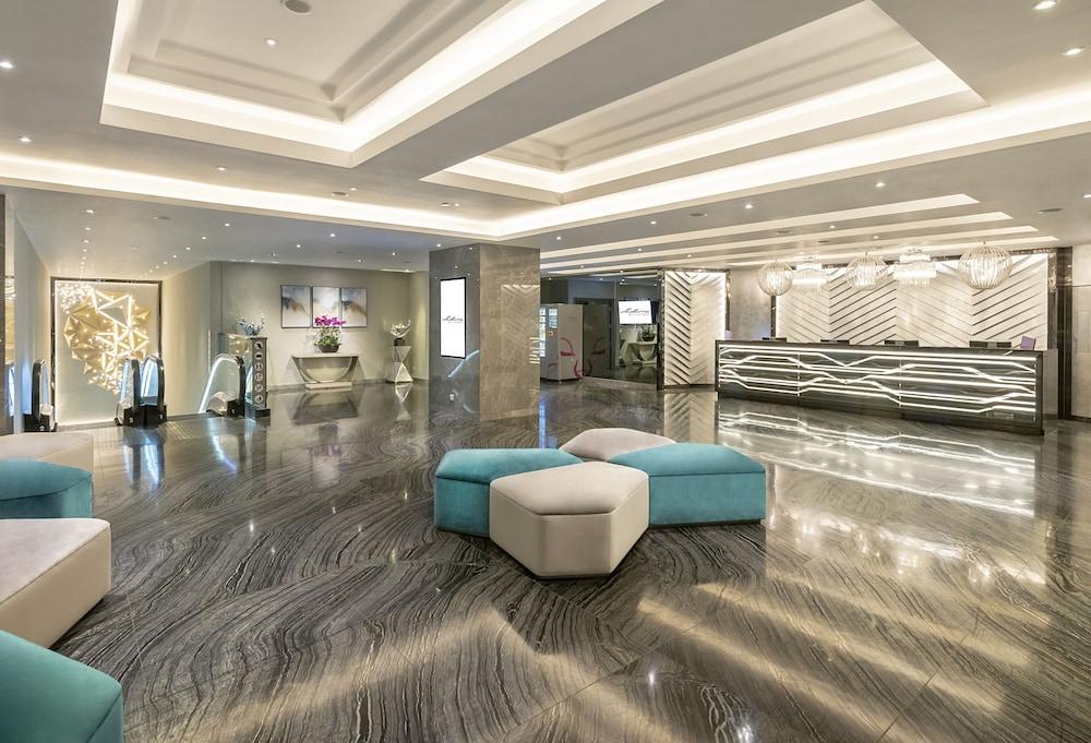 Silka Tsuen Wan Hong Kong Lobby Sitting Area