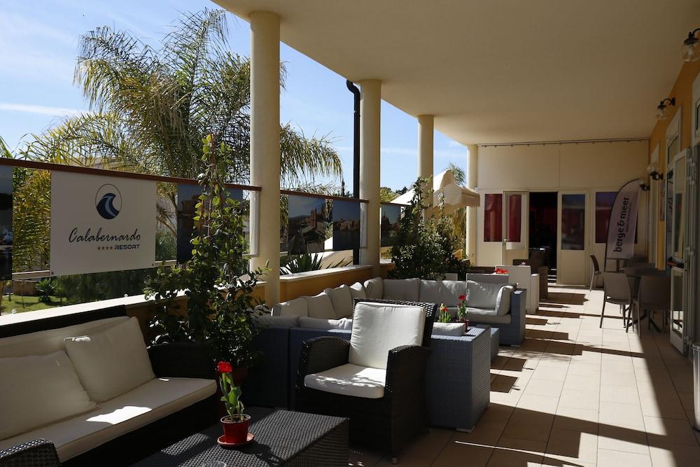 Calabernardo Resort Lobby Lounge
