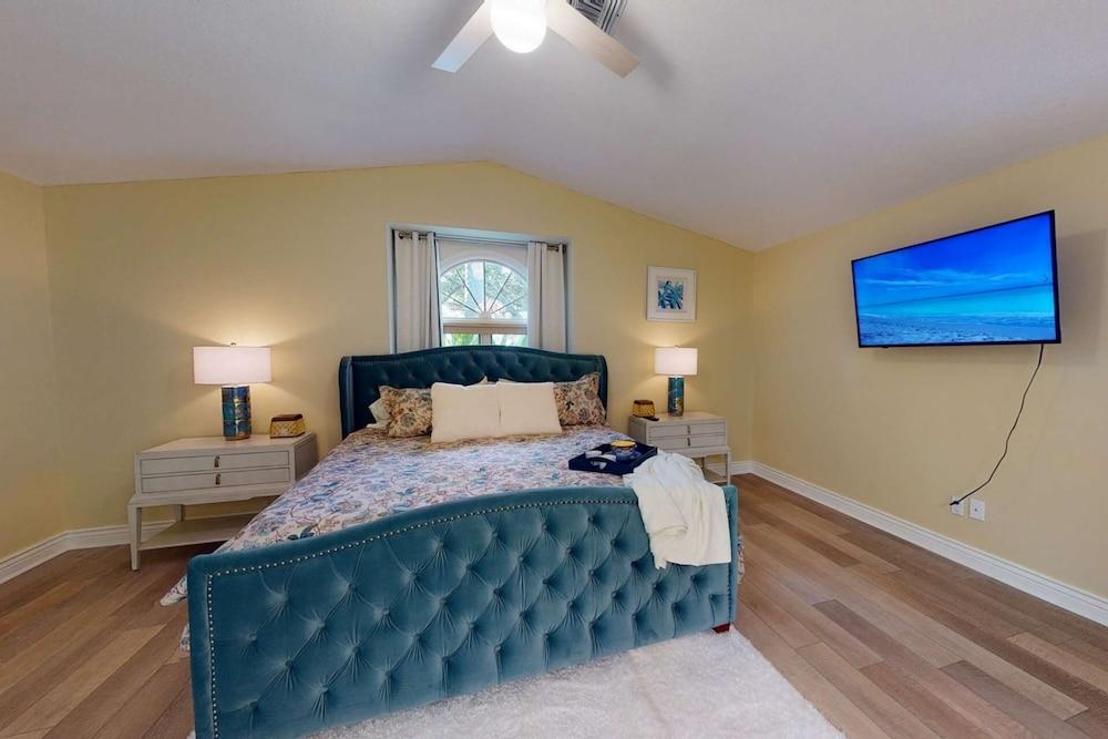 ساراسوتا باي بول هوم