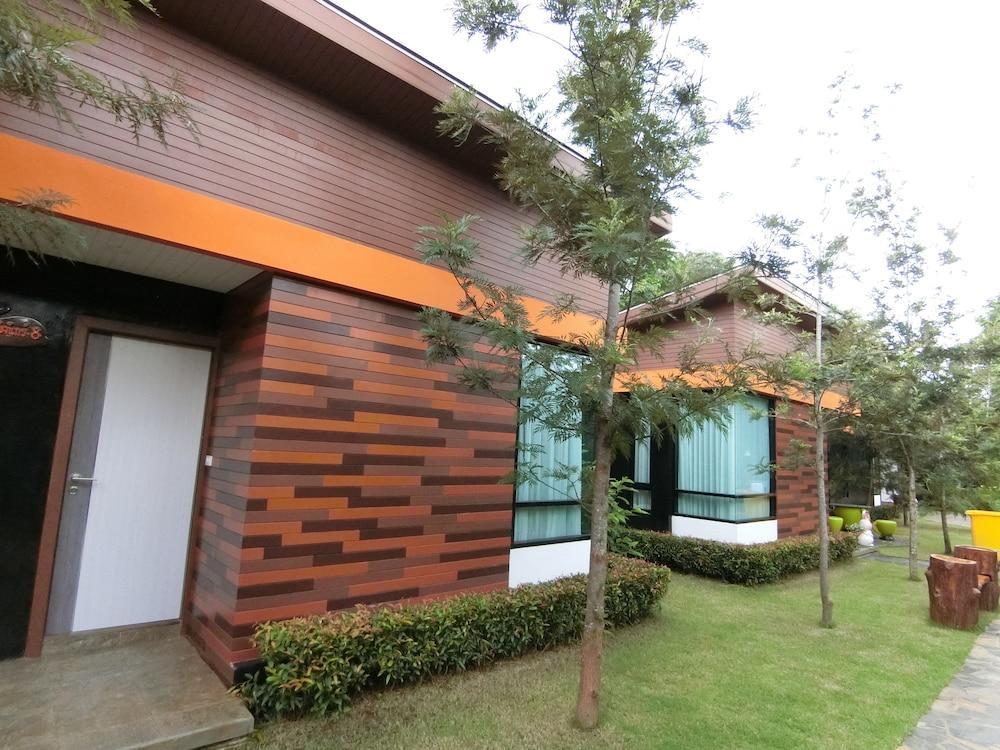 The Rabbit Home Exterior