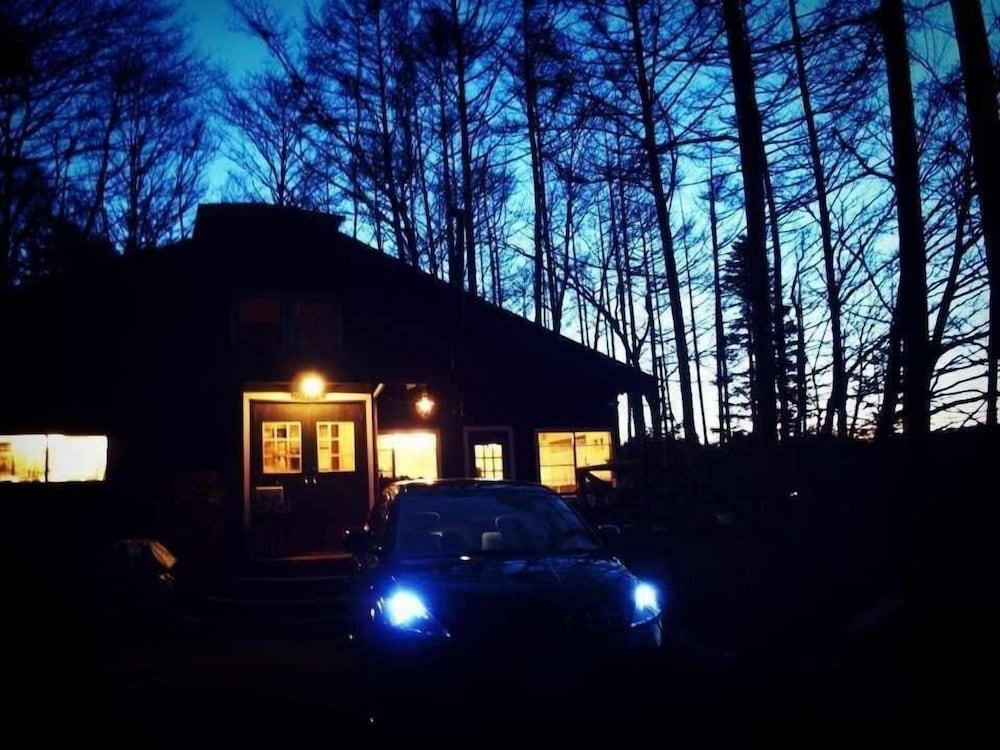 Lodge Stack Point Exterior