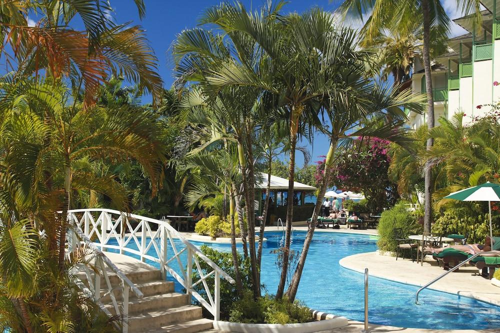 Mango Bay All Inclusive Exterior