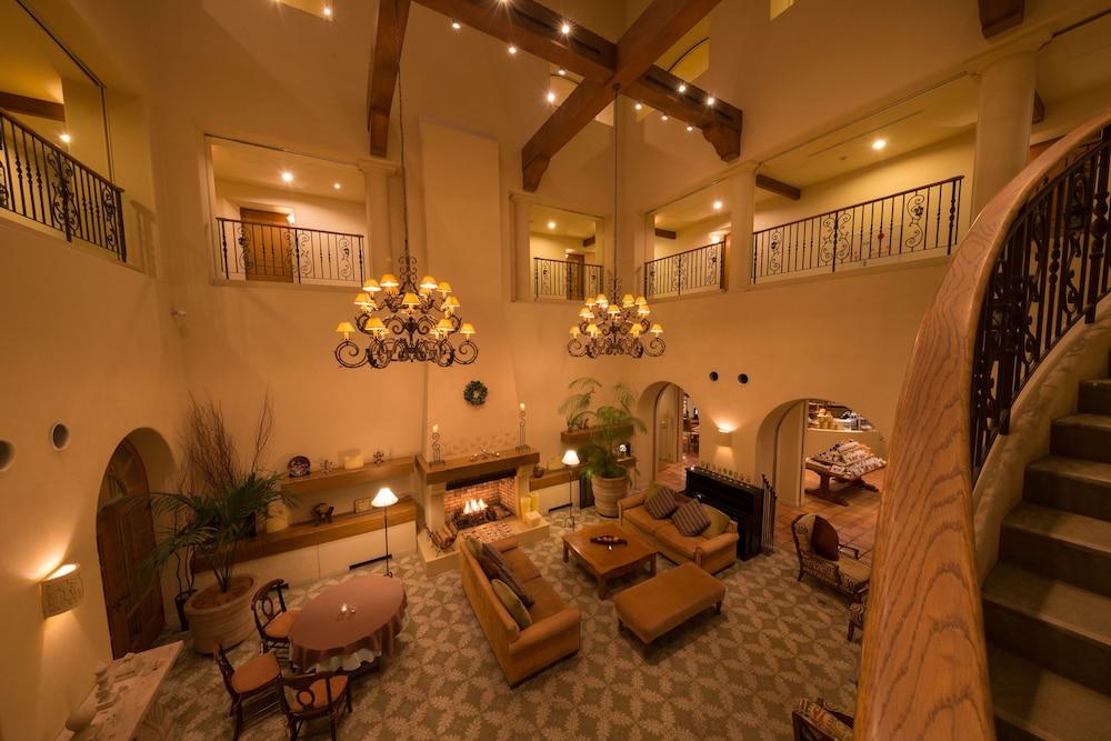 بوبي سبرنجز ريزورت آند سبا منطقة الانتظار في الردهة