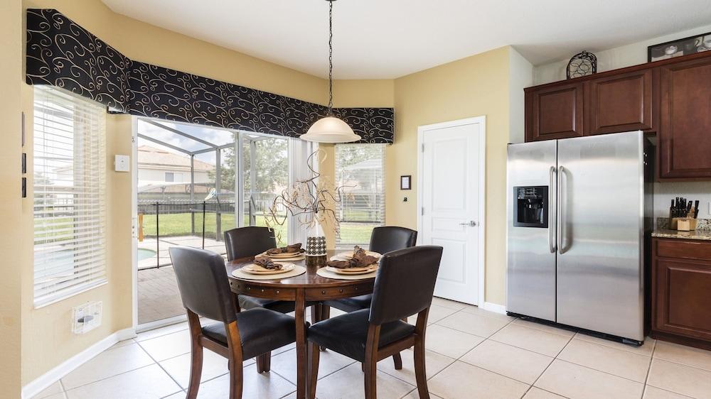 Windsor Hills by Nova Interior Detail
