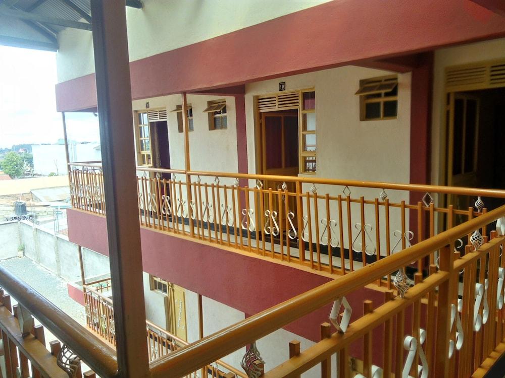 KQ Grill and Bistro Room