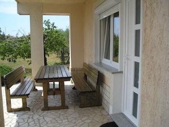 Apartments Milana