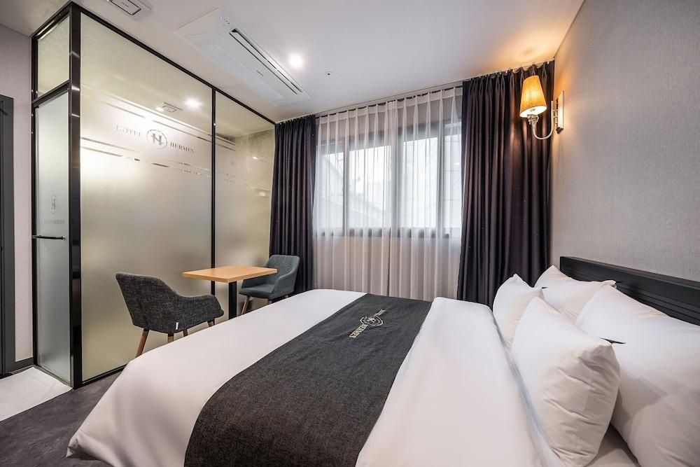 Hermes Hotel Yongin Room