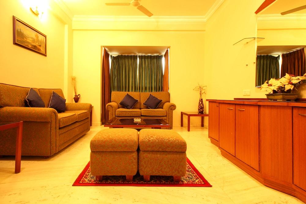 Citadel by New Crescent Lobby Sitting Area