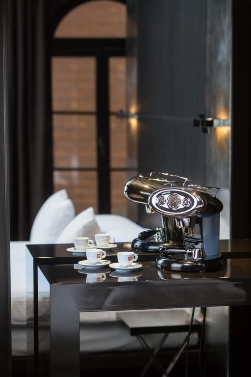 Blow Up Hall 50 50 Others