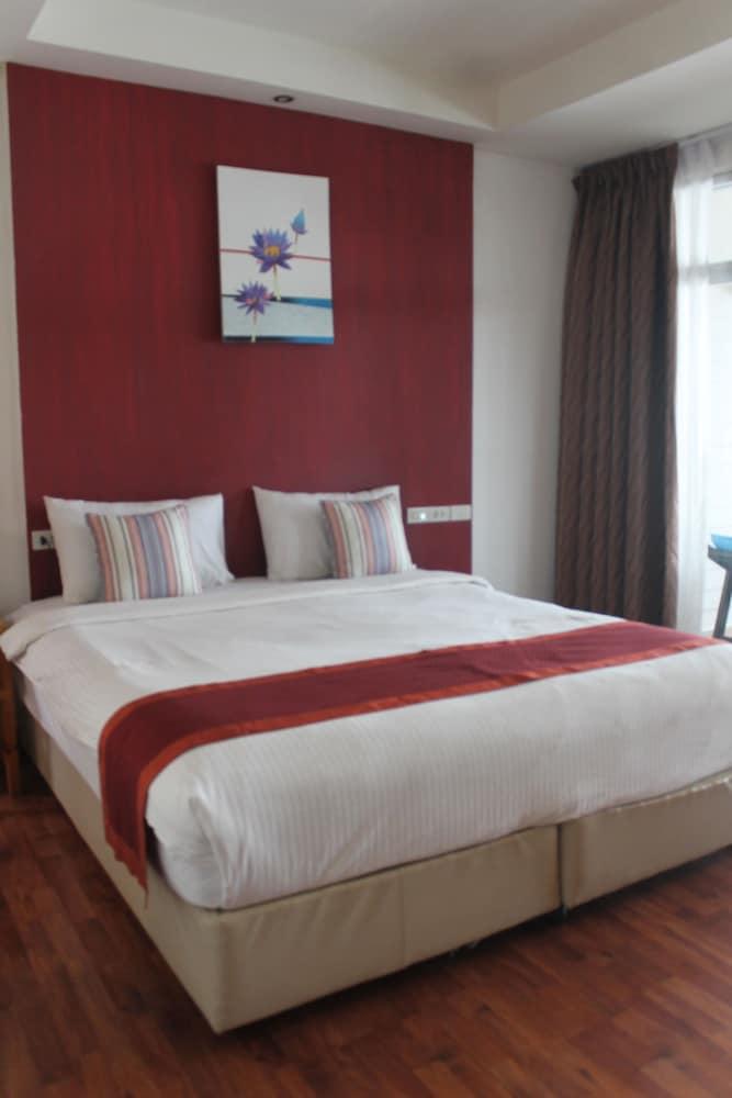 Ruan Panalee Resort Room