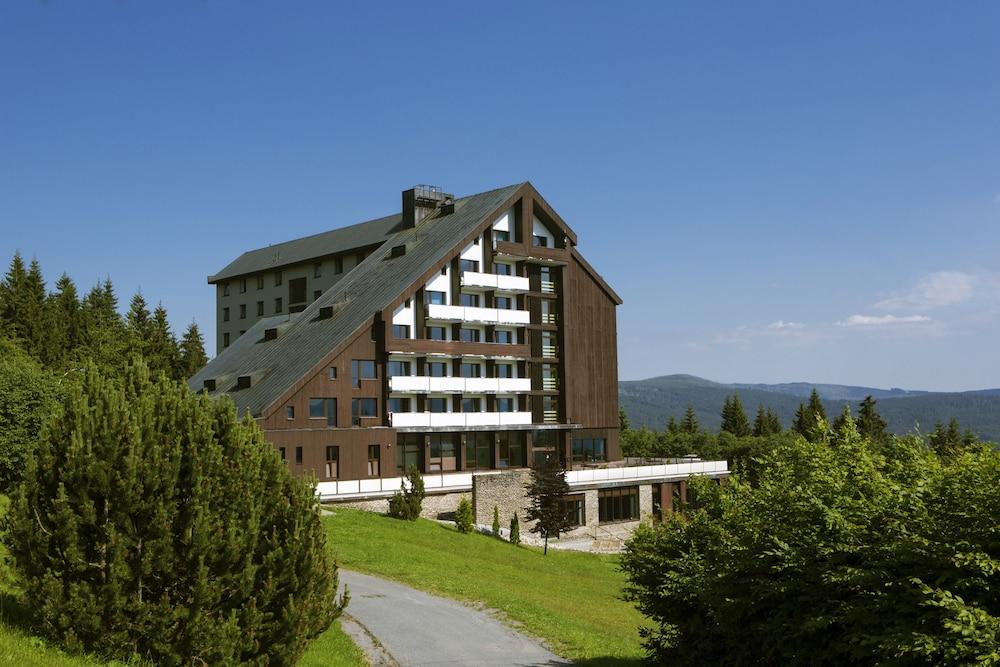 OREA Resort Horizont Šumava Exterior