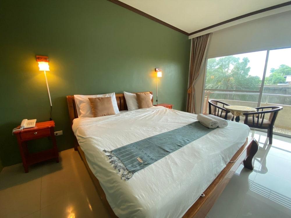 Mayuree Resort