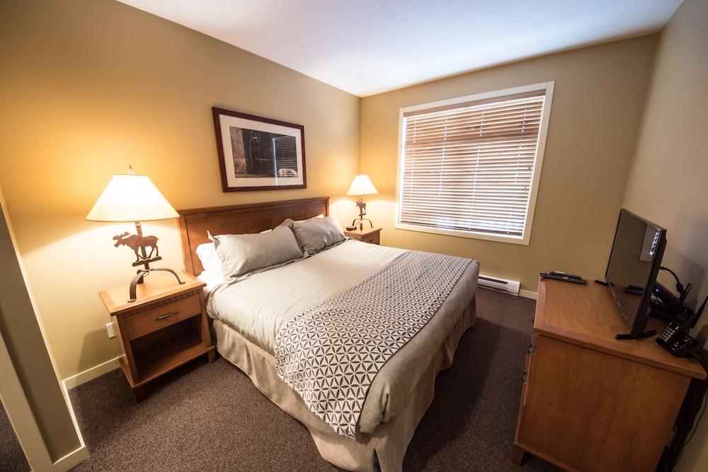 Sundance Resort Room
