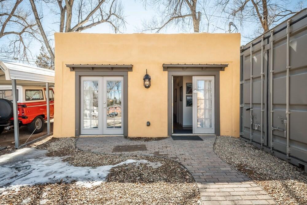 5BD Houseblocks From Broadmoor Fireplacecheyenne Canon & Gorgeous Views! Exterior detail