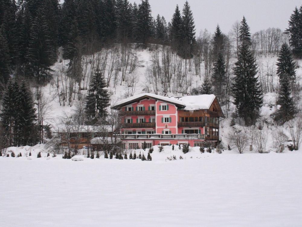 Serene Apartment in Reith bei Kitzbühel With Sauna,terrace Exterior