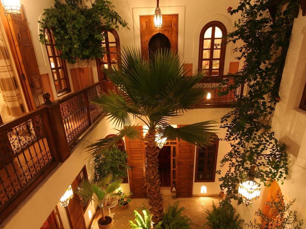 Riad Sable Chaud Featured Image