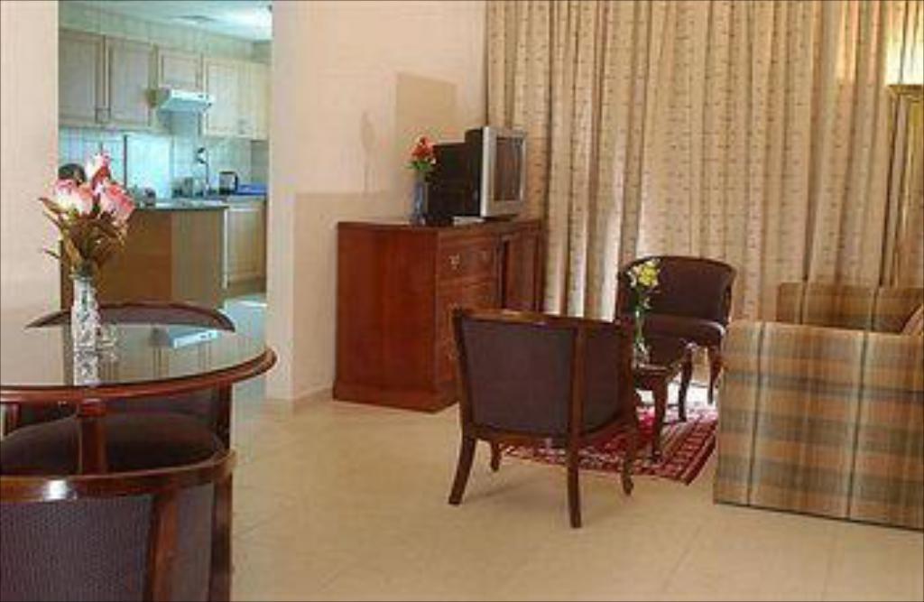 Ramee Guestline Hotel Apt II Others