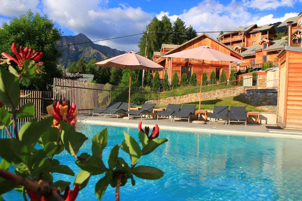 Résidence Sunêlia Les Logis d'Orres Outdoor Pool
