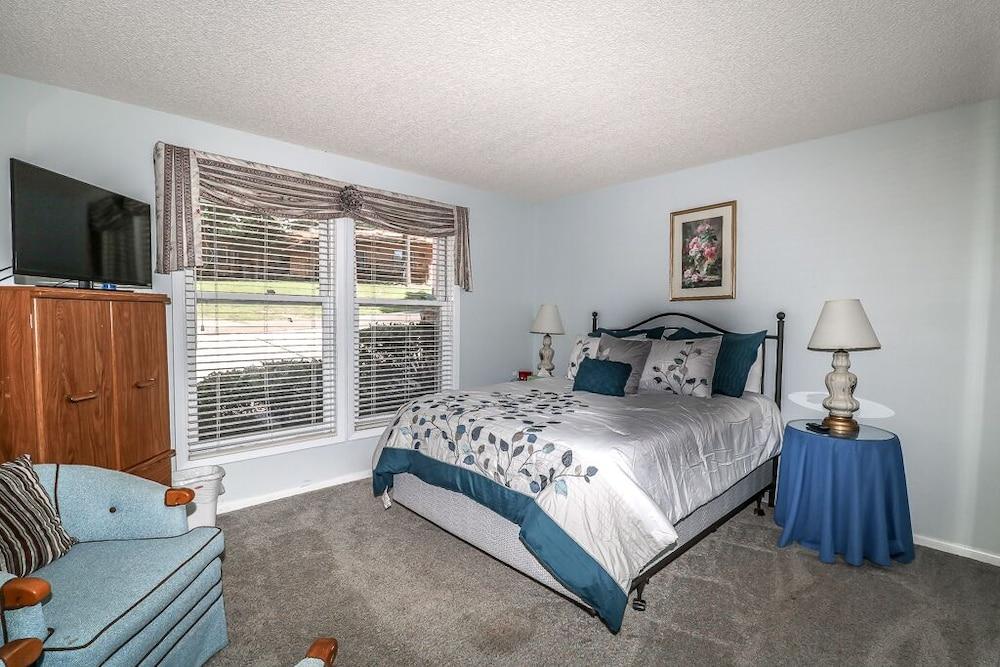 يونيت 0449 - 3 بد روم تاون هاوس غرفة