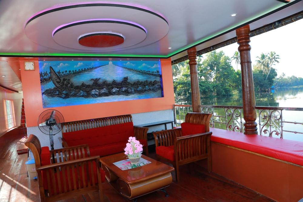 Beachparadise  Daycruise houseboat