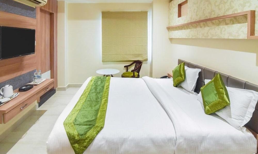 Hotel Saffron