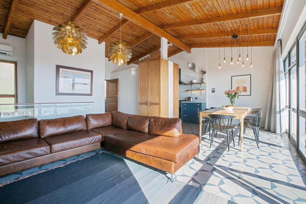 Chamonix 16 by CTHA Interior Detail