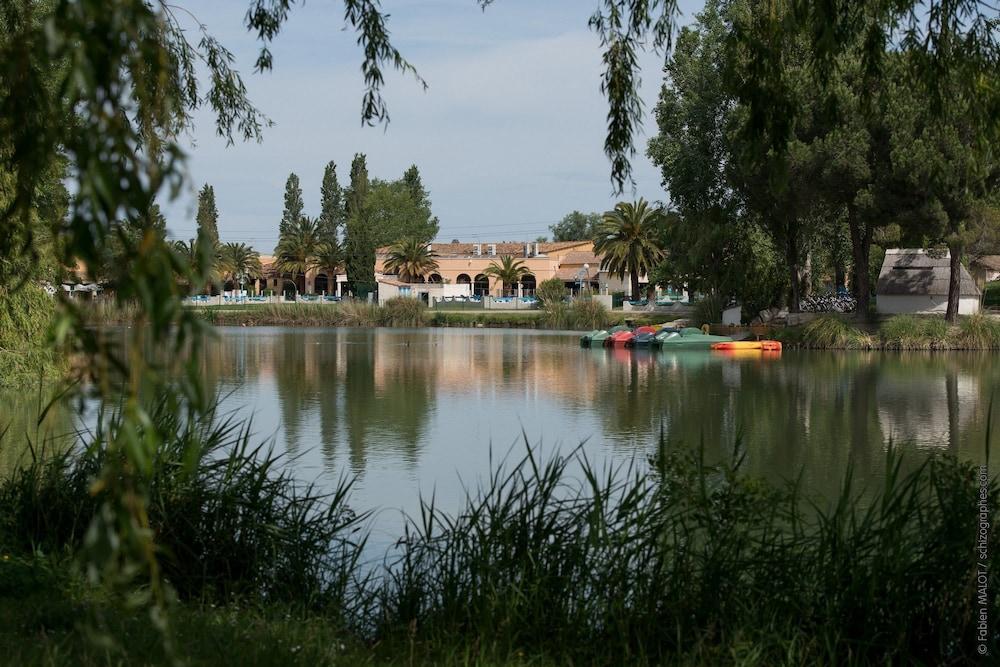 Adonis Arles by Olydea Exterior