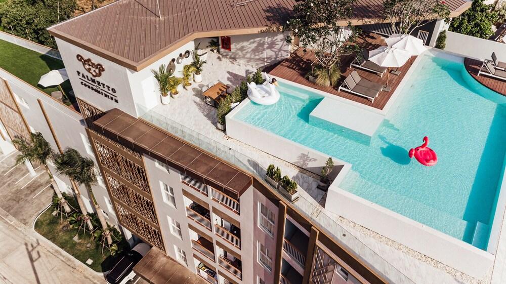 Palmetto Condominium Exterior