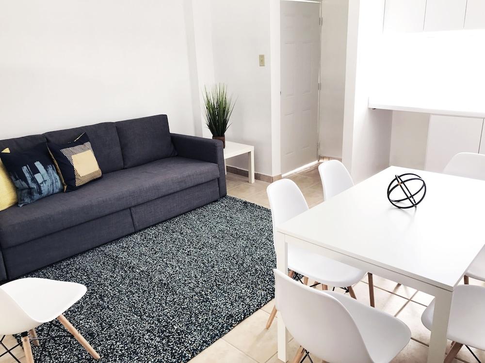 Boulevard 101 Living Area