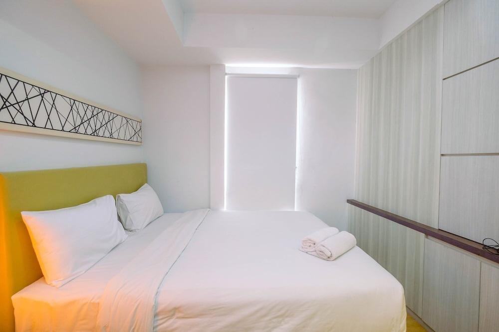 Modern Style Studio Apartment at Azalea Suites with City View Featured Image